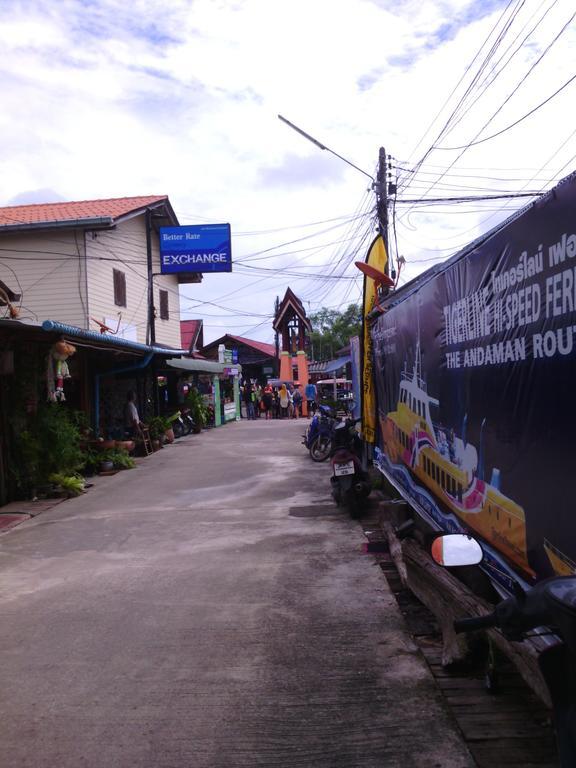 Baan Mook Anda Hostel Ko Lanta Exterior foto